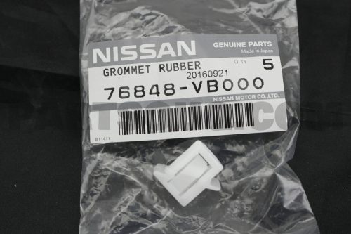 Plastic Fender Flare Nut for Nissan Patrol Y61