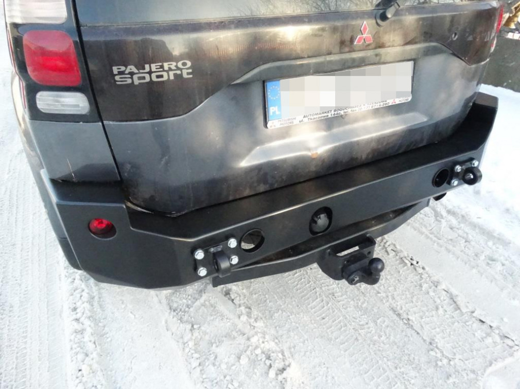 Pajero sport rear deals bumper