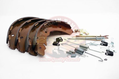 Terrain Tamer Kézifékpofa és alkatrész készlet (Handbrake Shoe & Parts Kit) Mitsubishi L200 2005->