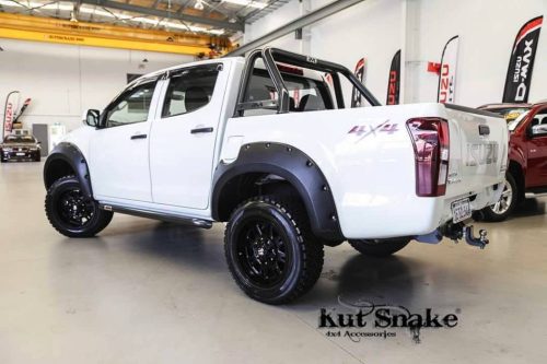 Kut Snake plastic fender flares Isuzu D-max 65mm ( Front set )